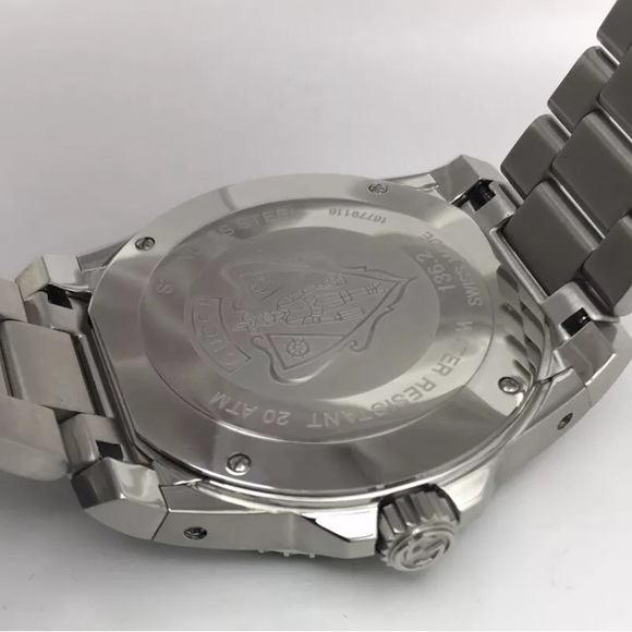 GUCCI Dive LG 40MM Quartz Men's Watch YA136301A - Picture 3 of 7